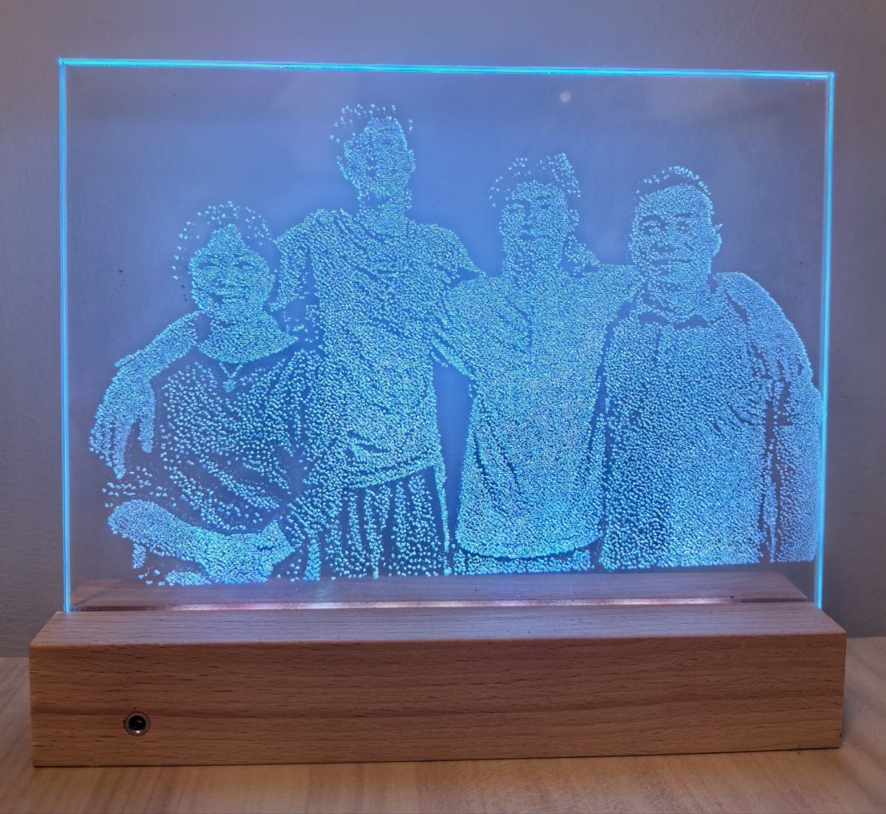 Custom 4-People LED Acrylic Lamp